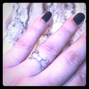 Brand New Silver 925 Arrows & Crystal Ring Size 8
